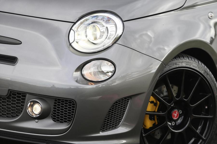 Детали экстерьера Abarth 595 Competizione 2014 года  (AU) (фото 5 из 26)